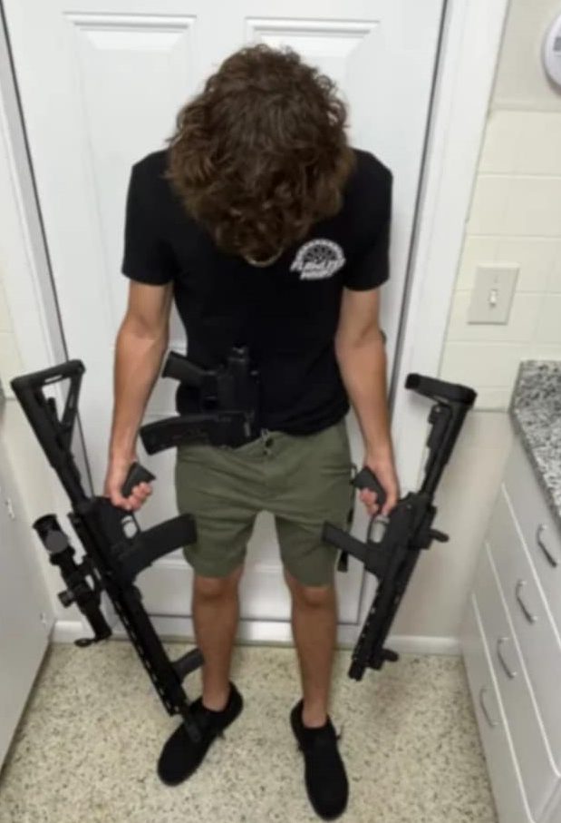 Hunter Pavlak with Machine Guns